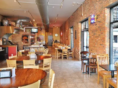 Amato's Woodfired Pizza