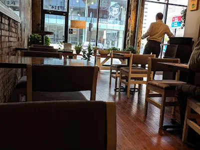 Cravings Café