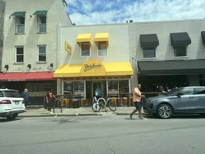 Dirty Frank's Hot Dog Palace