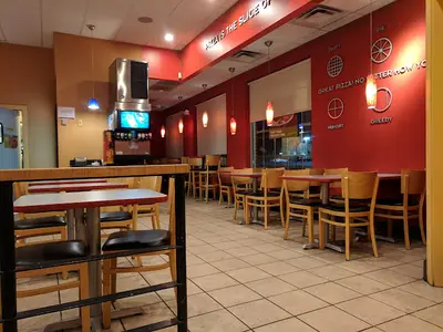 Donatos Pizza