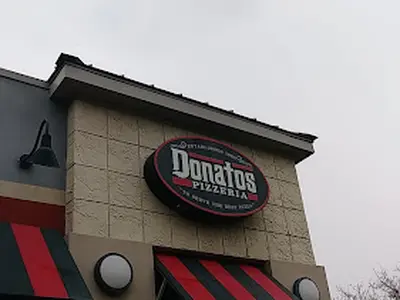 Donatos Pizza