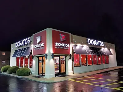 Donatos Pizza