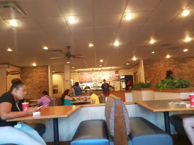 Donatos Pizza