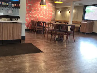 Donatos Pizza