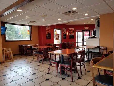 Donatos Pizza