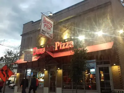Donatos Pizza