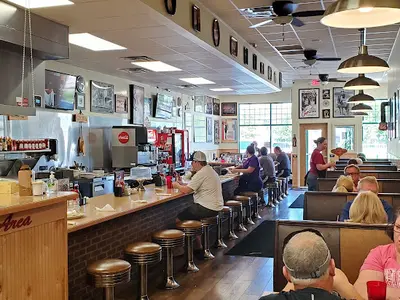 George's Linworth Diner