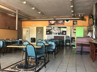 Halal pizza cafe