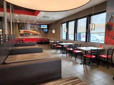 Hardee’s