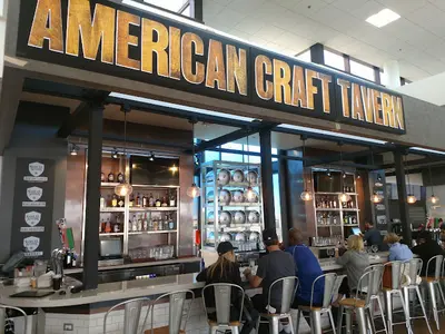 HMS Host American Craft Tavern