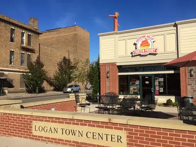 Hocking Hills Frozen Yogurt Company