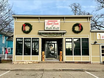 Huli Huli Tiki Lounge
