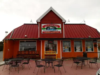 La Cascada Restaurant & Bar