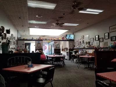 M & M Family Diner