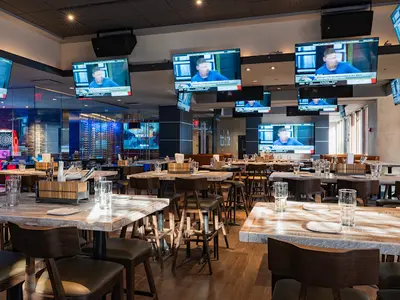 Parlay Sporting Club + Kitchen