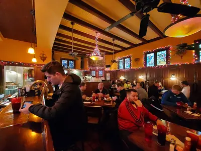 Ringside Café