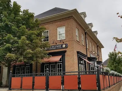 Rusty Bucket Restaurant and Tavern