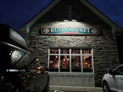 Rusty Bucket Restaurant and Tavern