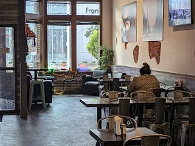 Silav Cafe & Grill