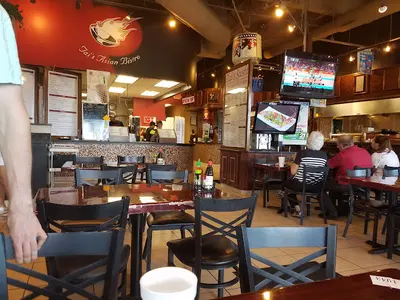 Tai's Asian Bistro & Sushi