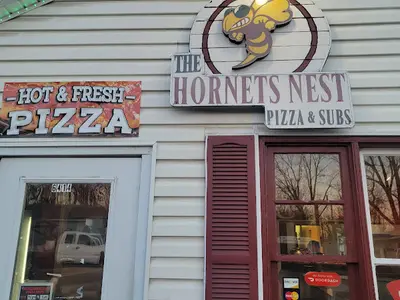 The Hornet's Nest Pizza